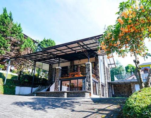 The Haven by Vila Istana Bunga