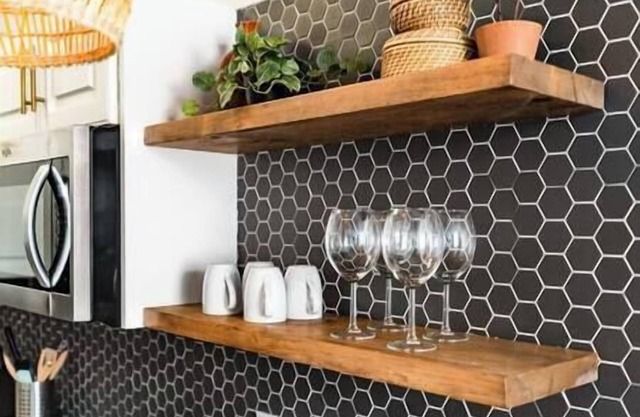 The Hexagon Suite (on UT Campus)