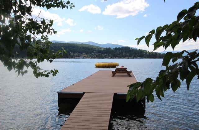 The Hideaway Is A Cozy Cabin At Blind Bay Hideaway On Beautiful Sunny Shuswap