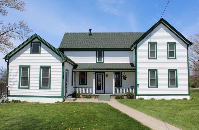 The Historic Bootlegger Barrel House At Whisky Run Golf Club In Port Colborne