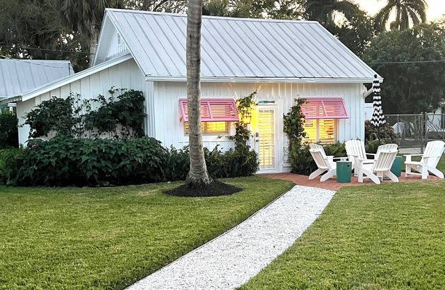 The Historic Coquina Cottages C is 2 Blocks to the Beach, 5th Avenue and 3rd St.