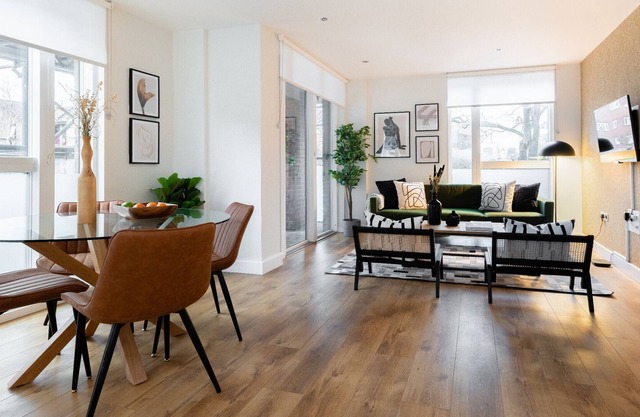 The Hoxton Docks - Modern & Bright 1BDR Flat With Study Room & Balcony