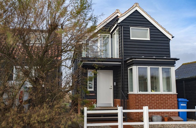 The Hutch - Seaside House In Southwold With Views Over The Dunes To The Sea