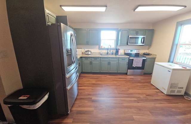 The LA. Lodge Charming 2 Bedroom Fishing/Hunting Camp in Venice, La.