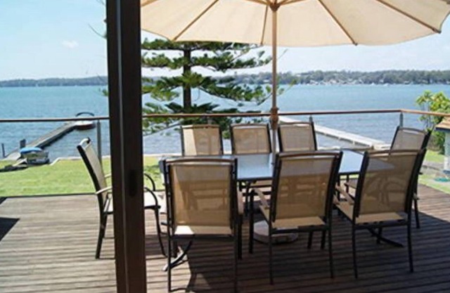 The Lake House Bonnells Bay
