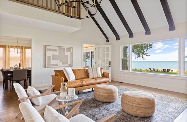The Lilac Cottage- a Lakefront experience