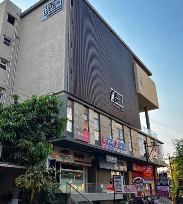 The Living Hub Business Hotel, Kolhapur