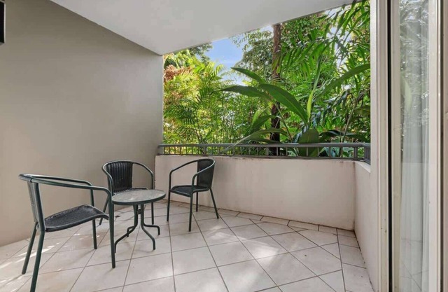 The Magna Spacious Garden View Retreat