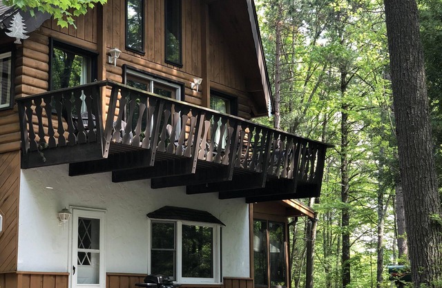 The main lodge at Jay
