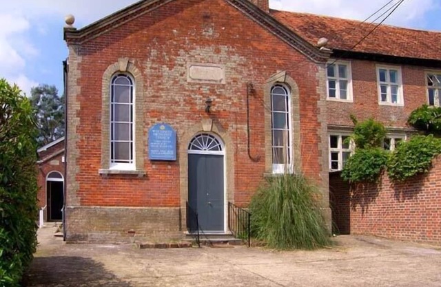 THE METHODIST CHAPEL, pet friendly, with a garden in Whiteparish