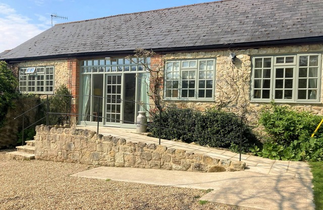The Milking Parlour Cottage sleeping 6 on The Garlic Farm