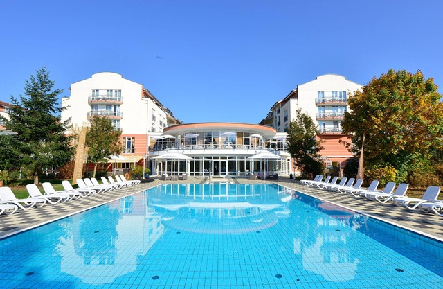 The Monarch Hotel