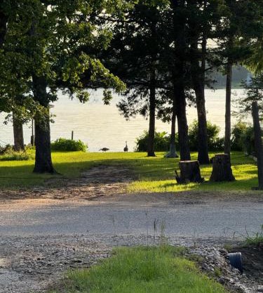 The oak lake house lake view