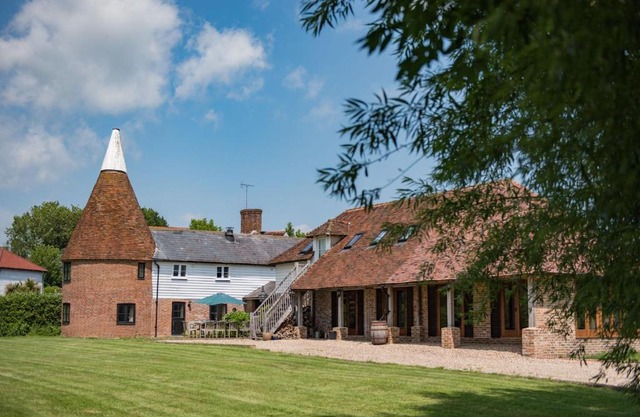 The Oast by Bloom Stays