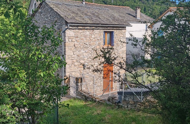 The old barn: The Bear House