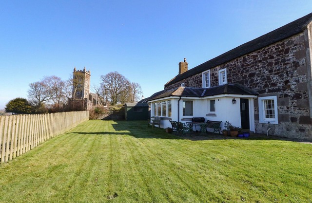 THE OLD SCHOOLHOUSE, pet friendly, with open fire in Montrose
