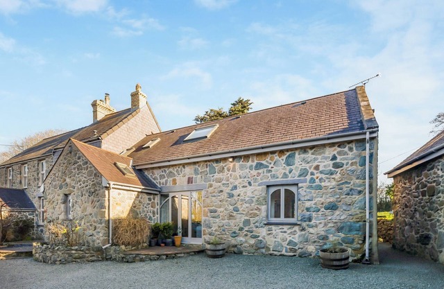 The Owl Barn - UK48736