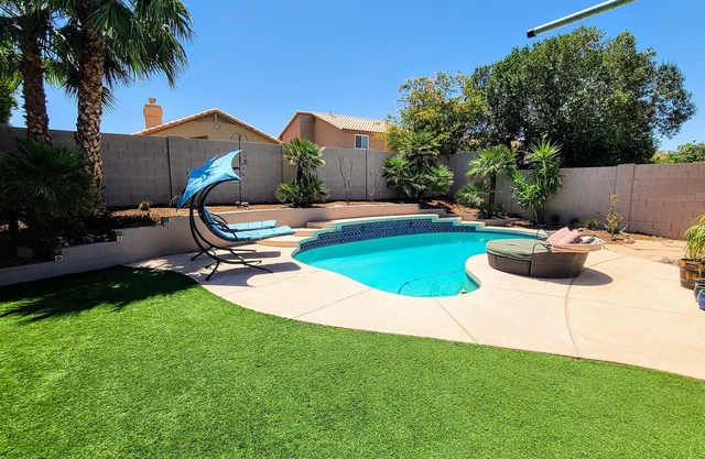 The Perfect Desert Oasis Getaway! Private Pool!