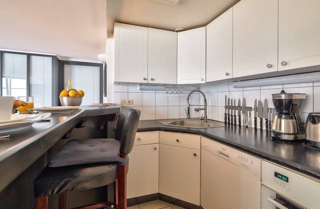 The Perfect Parisian 2 bdrs flat at Le Marais