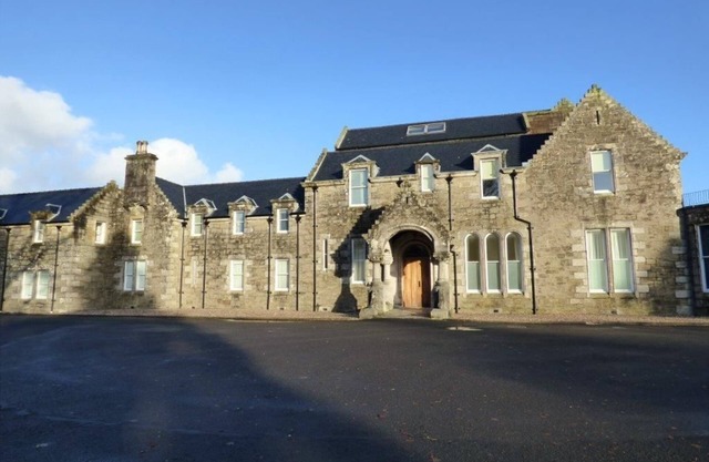 The Pipers No7 Lomond Castle -Sleeps 2-4 - sleeps 4 guests in 1 bedroom