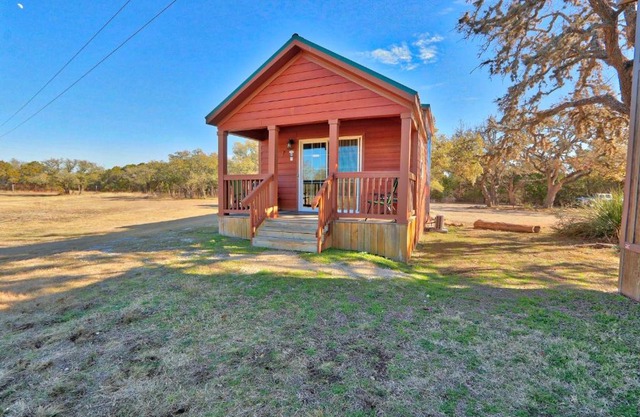 The Ranch at Wimberley - Cowgirl and Cowboy Cabin #4