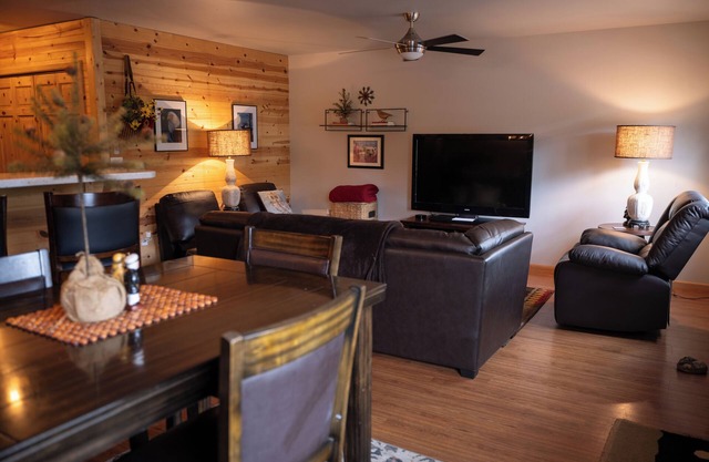 THE SEWARD APARTMENT