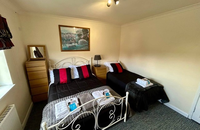 The Shaw House, room No.2, in shared accommodation