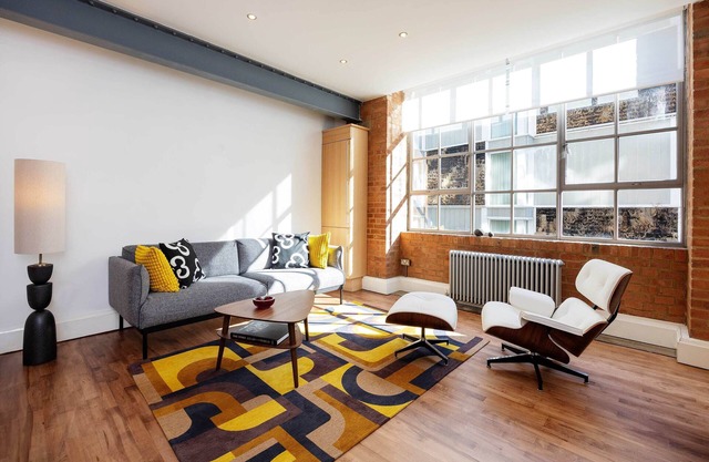 The Shoreditch Warehouse, by Veeve