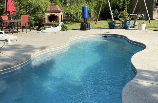 The Sutton getaway w/pool and private backyard.