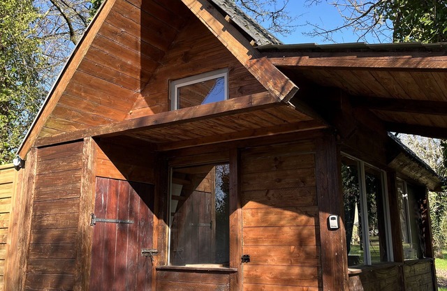 The unusual oak chalet