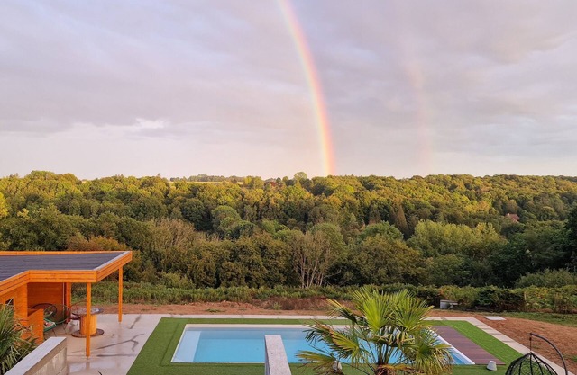 The valley villa