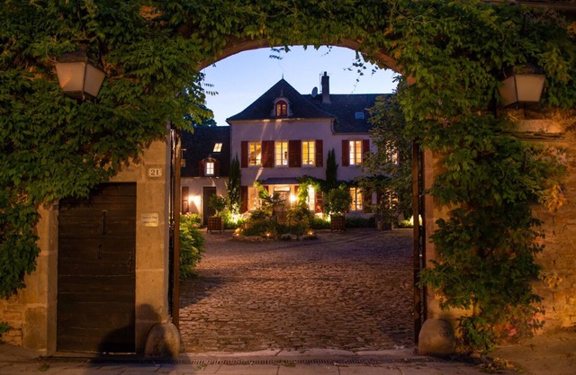 The Village ROOM GIROFLE