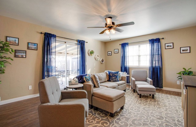 The Village Home w/Pool, 12 Mi to Okc!