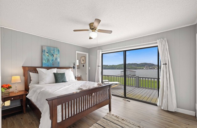 The Weathered Porch by Chatuge Home Concierge Lakeside Retreat w/Private Dock, Deck & Mountain Views