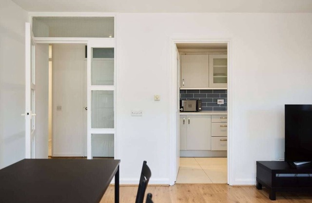 The West Hampstead Base - Central 2BDR Apartment
