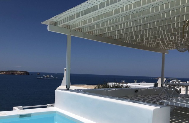 Thea Villas 3, Breathtaking View to the Sea&Sunset, private pool