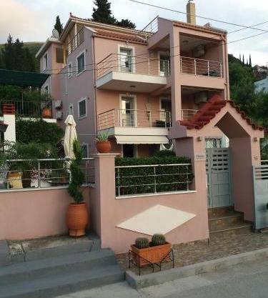 Themis Apartments