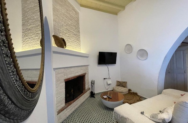 Theros - Traditional House in Psinthos
