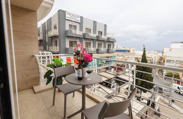 This apartment is a 2 bedroom(s), 1 bathrooms, located in Il-Mellieħa, null.