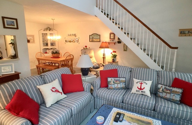 This B-Style Billington Village townhouse has access to Golf and Pool. (Fees Apply)