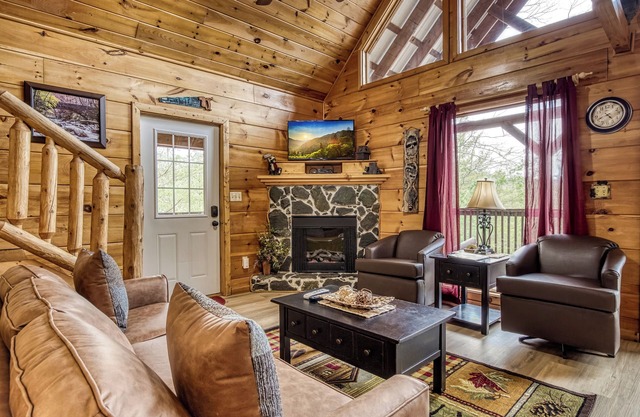 This Cabin is ideal for a family vacation or just a weekend getaway!