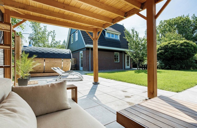 This spacious holiday home is located at the edge of the park and is the perfect base if you value space and privacy.