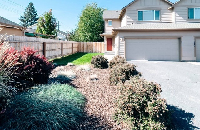 Three Peaks Retreat - 3 Bedroom 2.5 Bathroom Townhouse