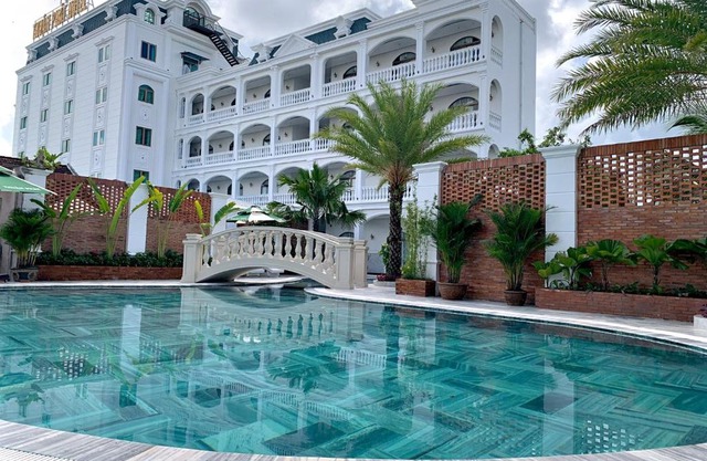 Thuận Phát Hotel