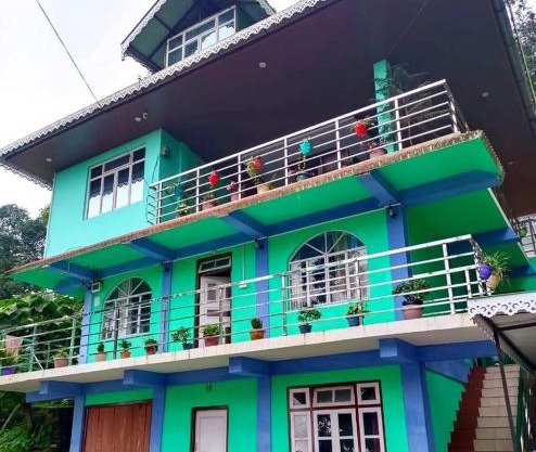 TINCHULEY PINE SHELTER homestay