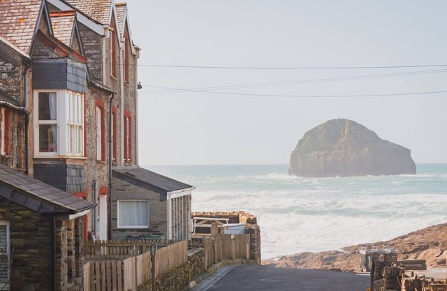 Tintagel Sea view by Interhome