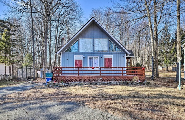 Tobyhanna Home Near Kalahari w/Lake & Pool Access