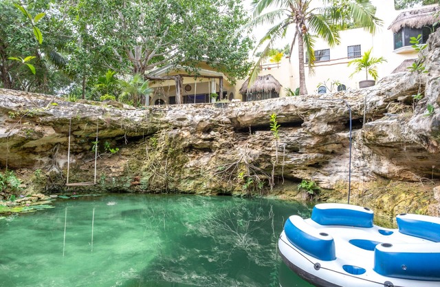 Toh Ha Spa - Pristine, Unique Spacious 3 Bedroom Home with Private Cenote.