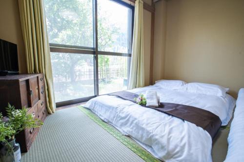 Toko inn courtyard