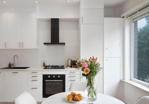 Top Location - City Center 1BR with Stylish Decor